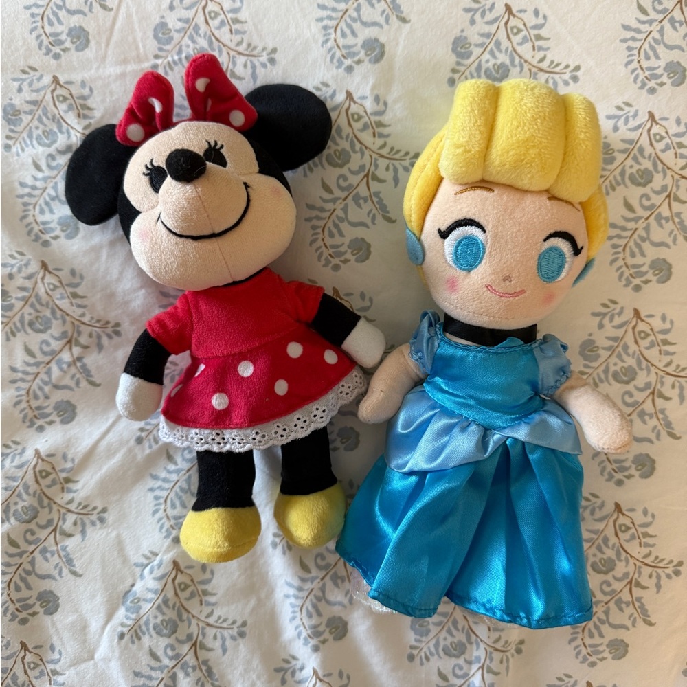 Disney Plush Nuimo Set - Minnie Mouse and Cinderella